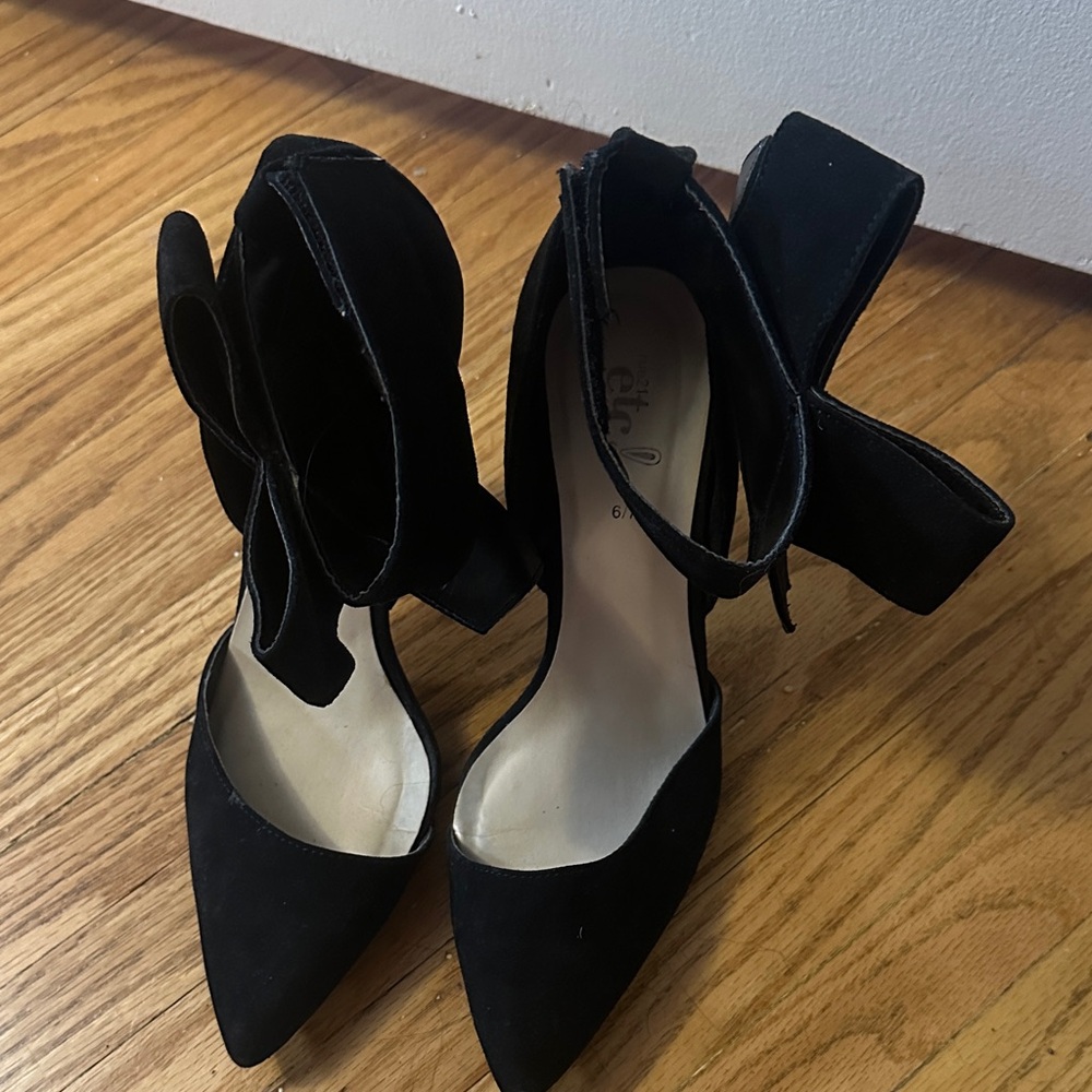 Black Ankle Bow Heels